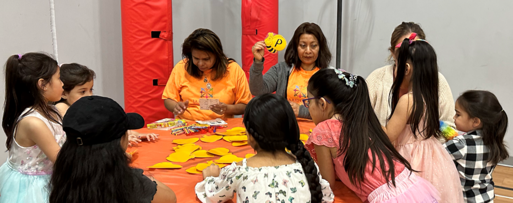 La Red children activity basketball hoops